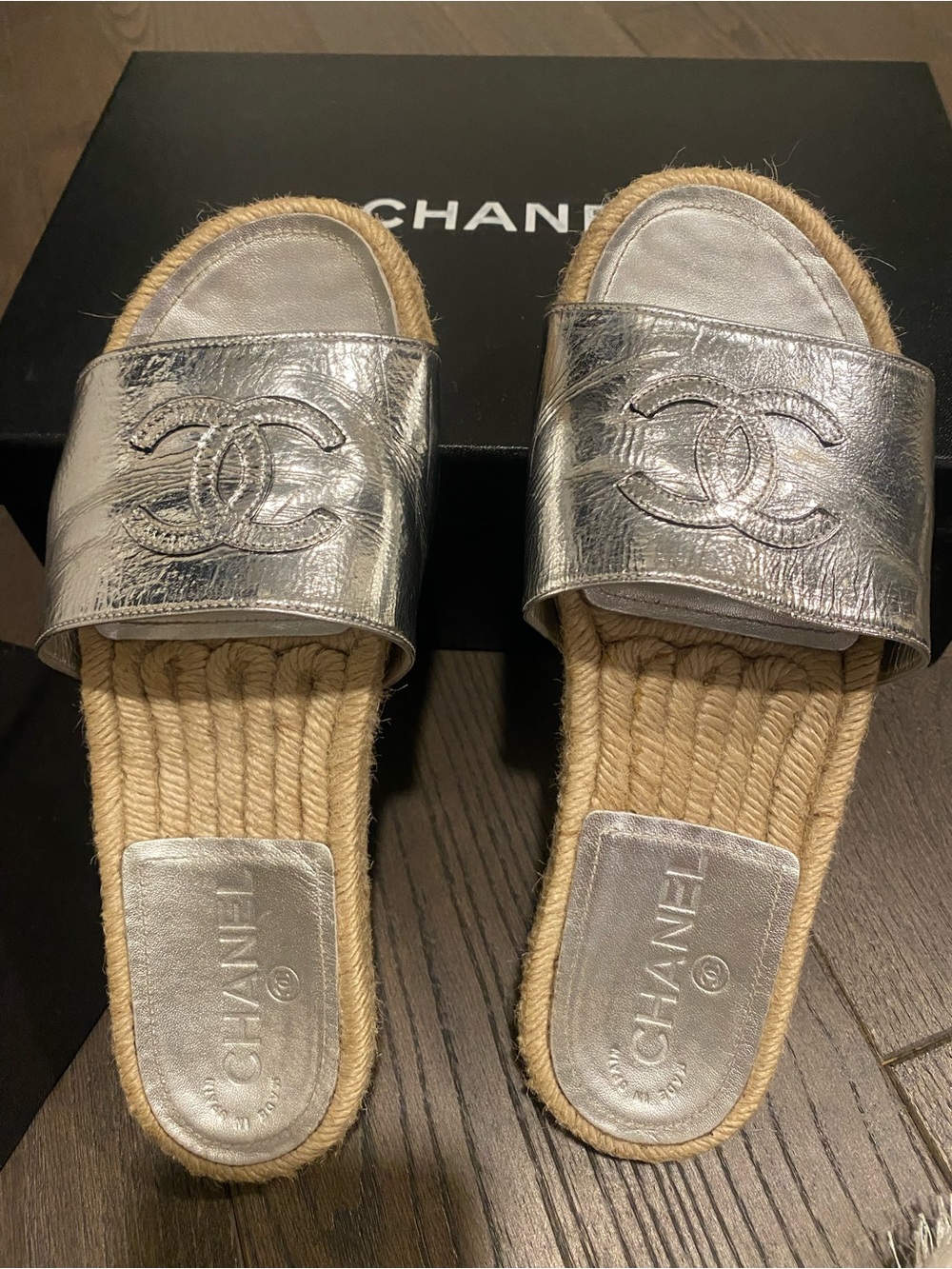 CHANEL Metallic Silver Leather Espadrille Slide Sandals